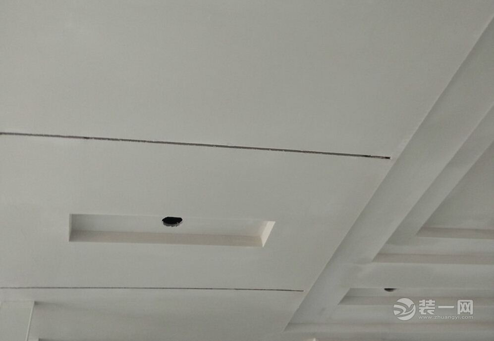 重庆装饰网装修日记之仿瓷进场